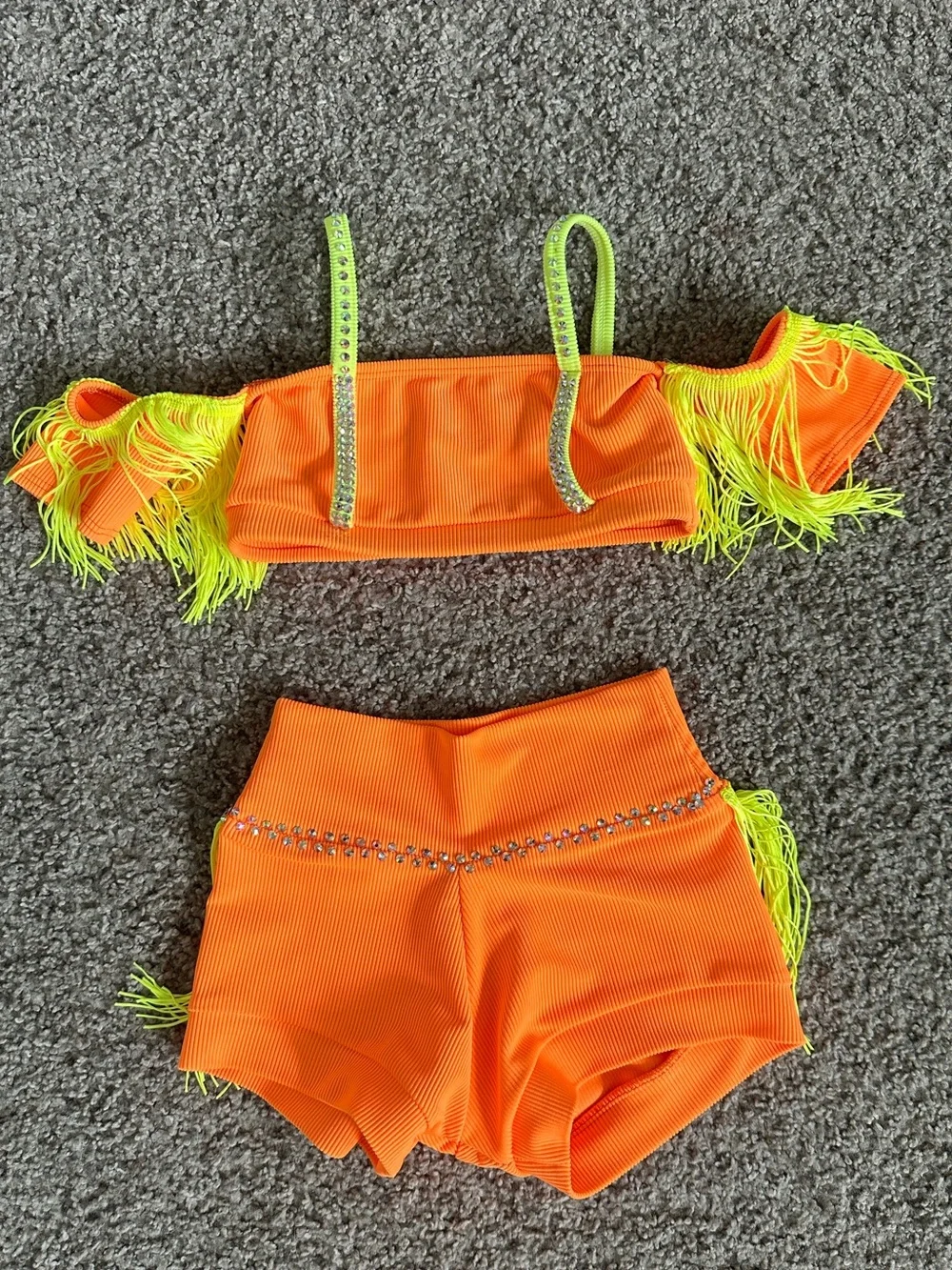 AA costumes 2 piece set CM
